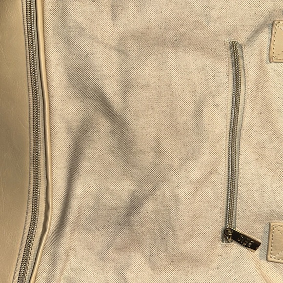 Beis Mini Weekender - Picture 8 of 8